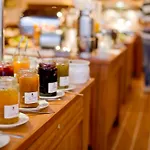 Hotel City Hotell 4*