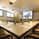 Hotell Hotel City 4*