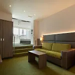 Hotell Hotel City 4*