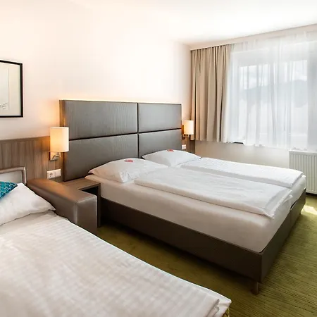 Hotel City Ξενοδοχείο Φίλλαχ