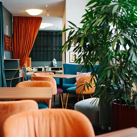 Hotel Hotel City 4*