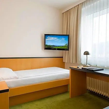 Hotel City Hotel 4*