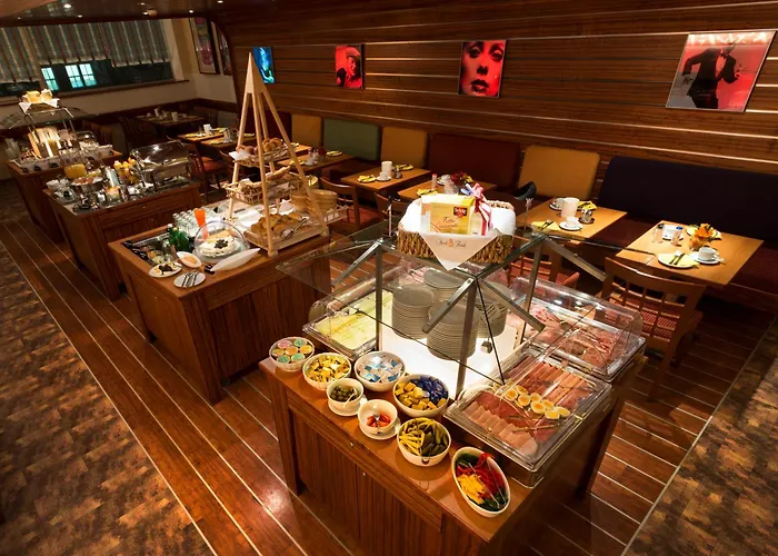 Ξενοδοχείο Hotel City Φίλλαχ